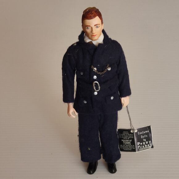 Rare Peggy Nisbet B320 London Policeman (BOBBY) In Uniform. Made in England - Picture 1 of 10